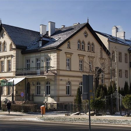 Willa Zuzanna Kudowa-Zdrój Kültér fotó