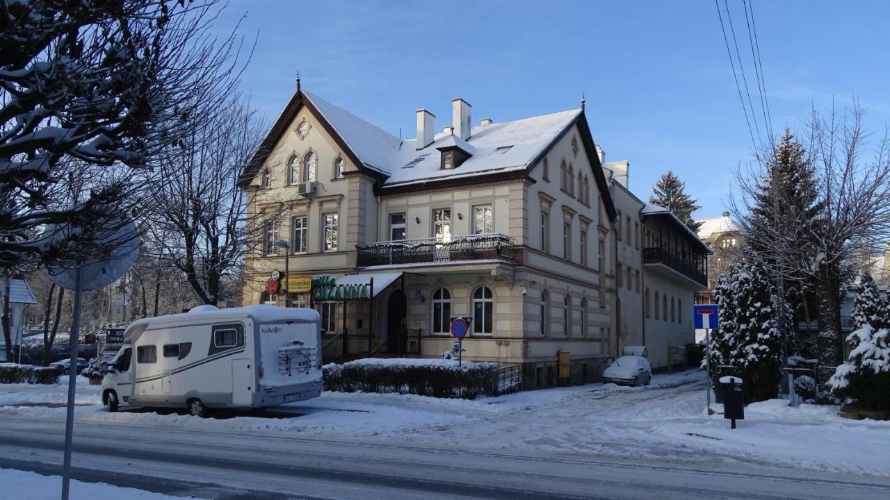 Willa Zuzanna Kudowa-Zdrój Kültér fotó
